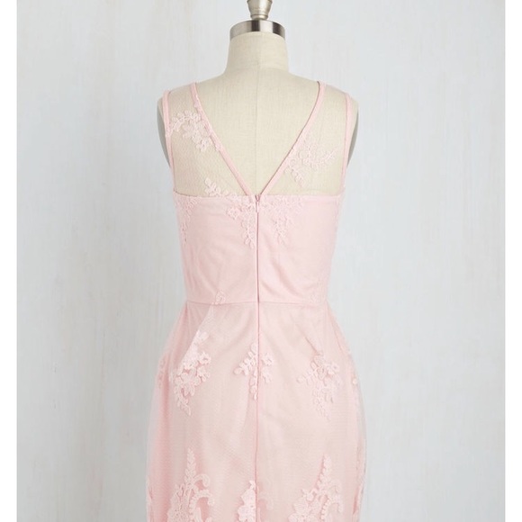 ModCloth’s Outstanding on Ceremony Dress in Blush - Picture 3 of 7